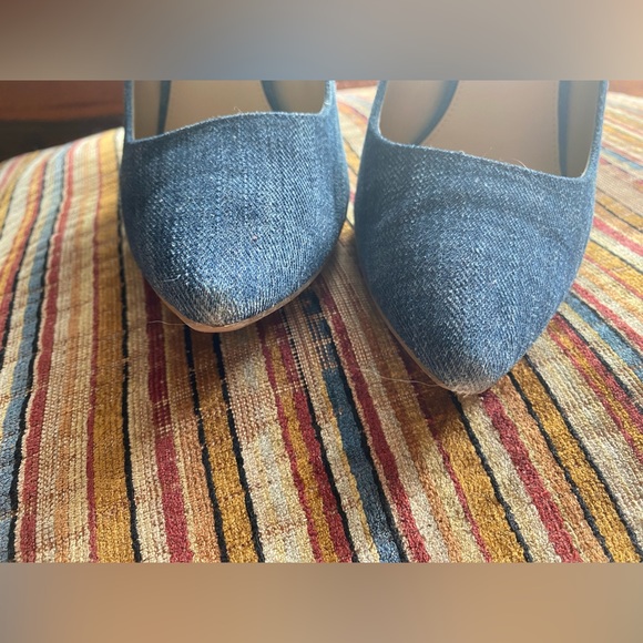 Michael Michael Kors Abbi Flex Pump. - Picture 10 of 11